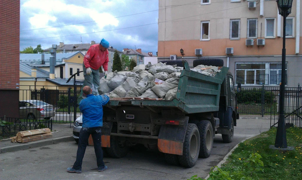 Вывоз строительного мусора в Ишимбае от 1623 руб. – ПроМусор