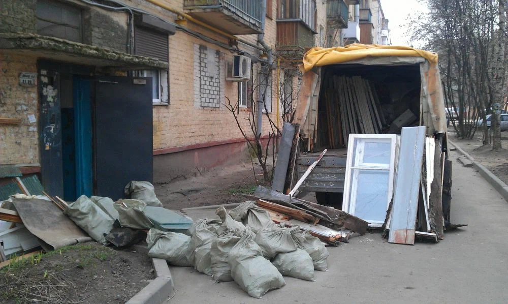 Вывоз мусора после ремонта в Ишимбае от ПроМусор — цены от 4563 руб., быстро и недорого