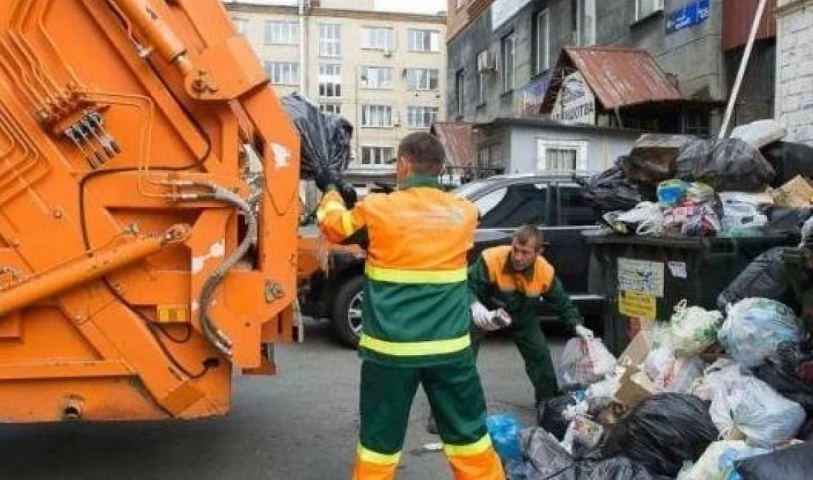 Срочный вывоз мусора в Ишимбае от ПроМусор — заказ день в день от 2890 руб., грузчики, цена