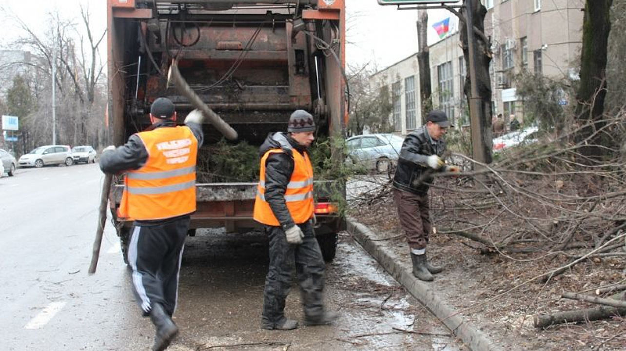 Уборка после стихийного бедствия в Ишимбае от 2890 руб